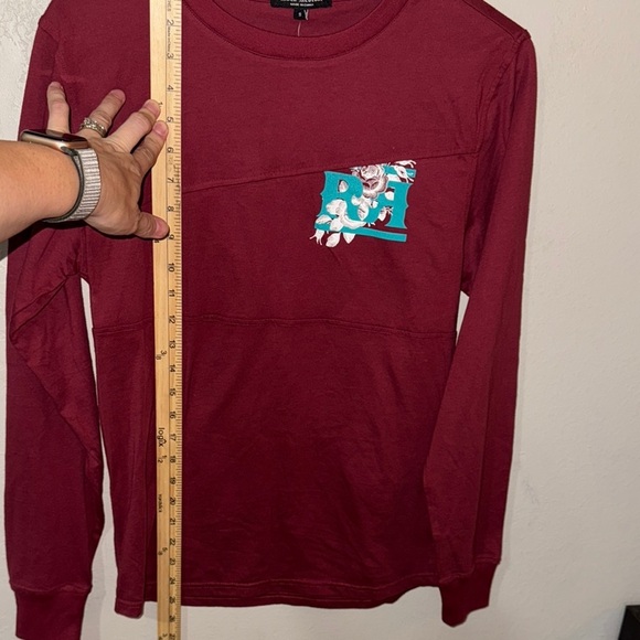 Rock Revival Long Sleeve men’s small t-Shirt with Floral Pocket - Picture 8 of 9